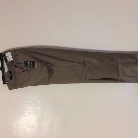 JoS.A.BANK travel travel tech size 38R slim fit nwt